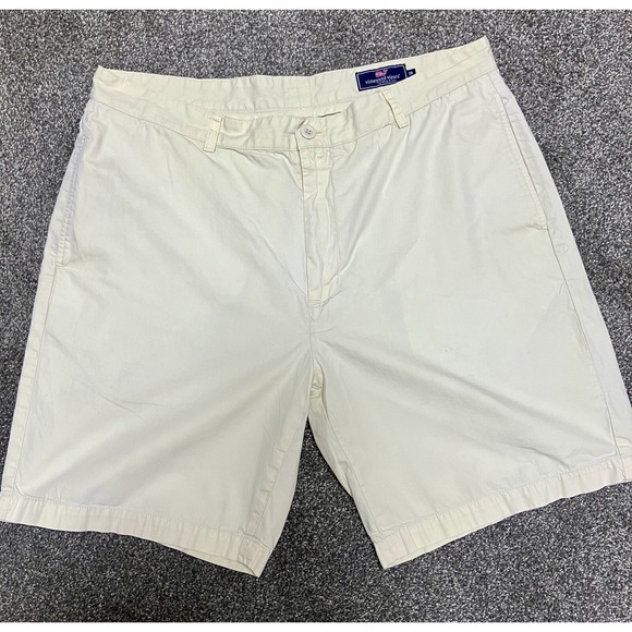 Vineyard Vines Shorts Men's Sz 38  Shorts Chino Club Shorts Yellow Casual Cotton - Picture 1 of 5